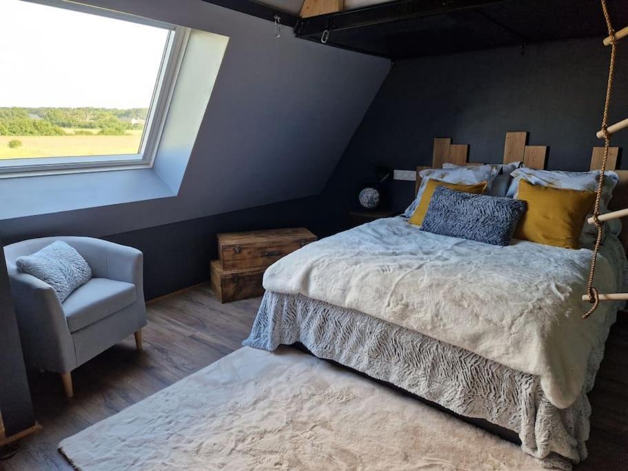 Chalet Industriel Avec Filet Et Spa Sorigny Екстериор снимка